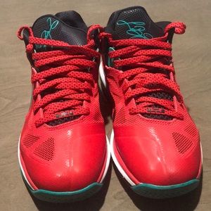 NIKE LEBRON 9 LOW ACTION RED/BLACK-WHITE-NW GRN